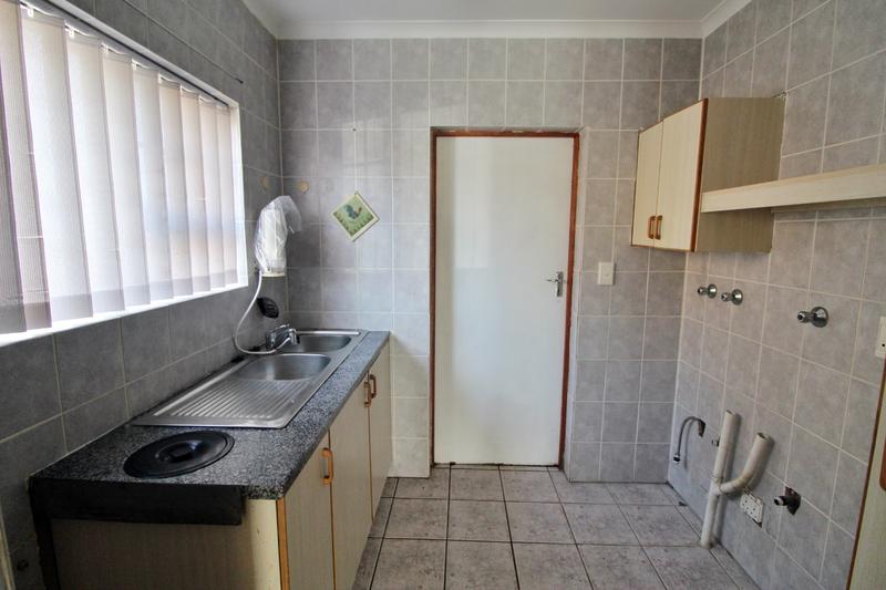5 Bedroom Property for Sale in Fraaiuitsig Western Cape